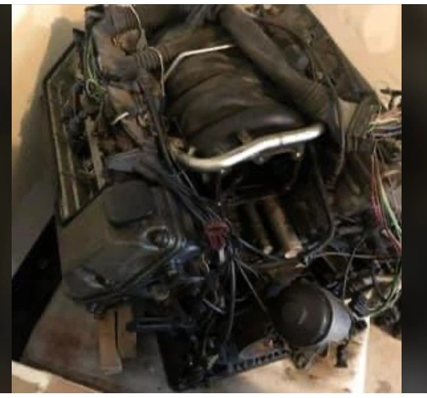 1999 E39 BMW M62 V8 Engine