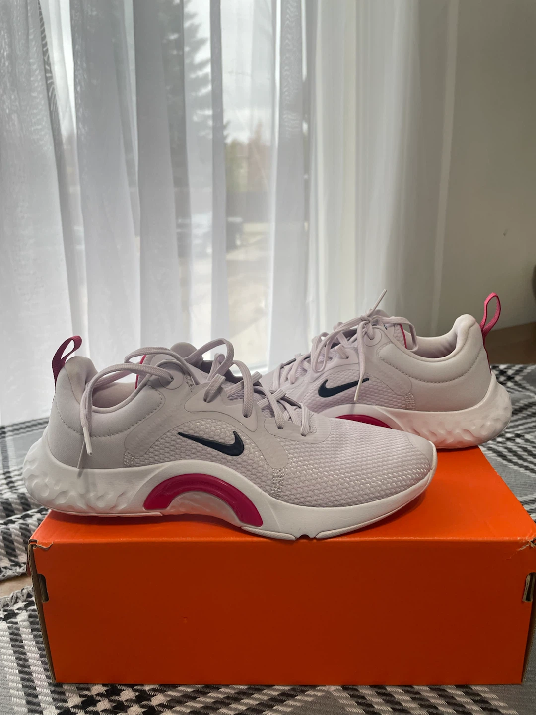 Nike Renew In-Season TR 11 Shoes Women’s size 6.5
