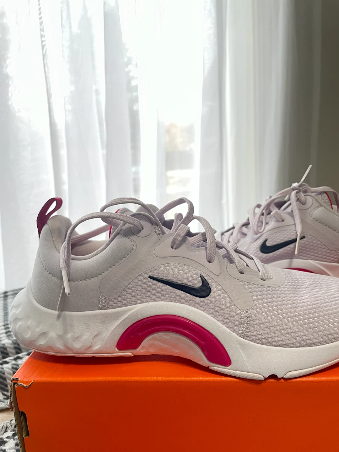 Nike Renew In-Season TR 11 Shoes Women’s size 6.5 - photo 2