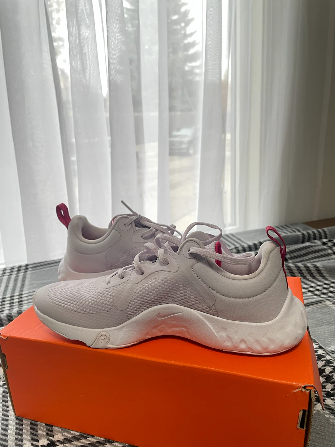 Nike Renew In-Season TR 11 Shoes Women’s size 6.5 - photo 3
