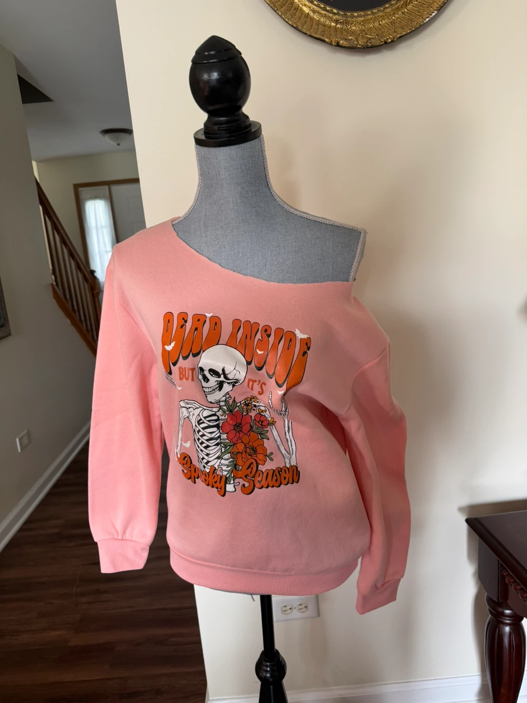 SHEIN Pink Spooky Season Graphic Sweatshirt - photo 4