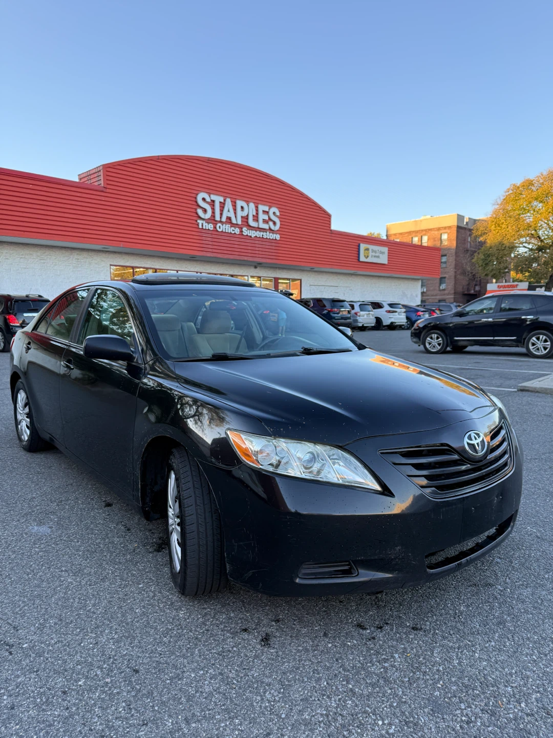 2009 Toyota Camry LE - photo 2