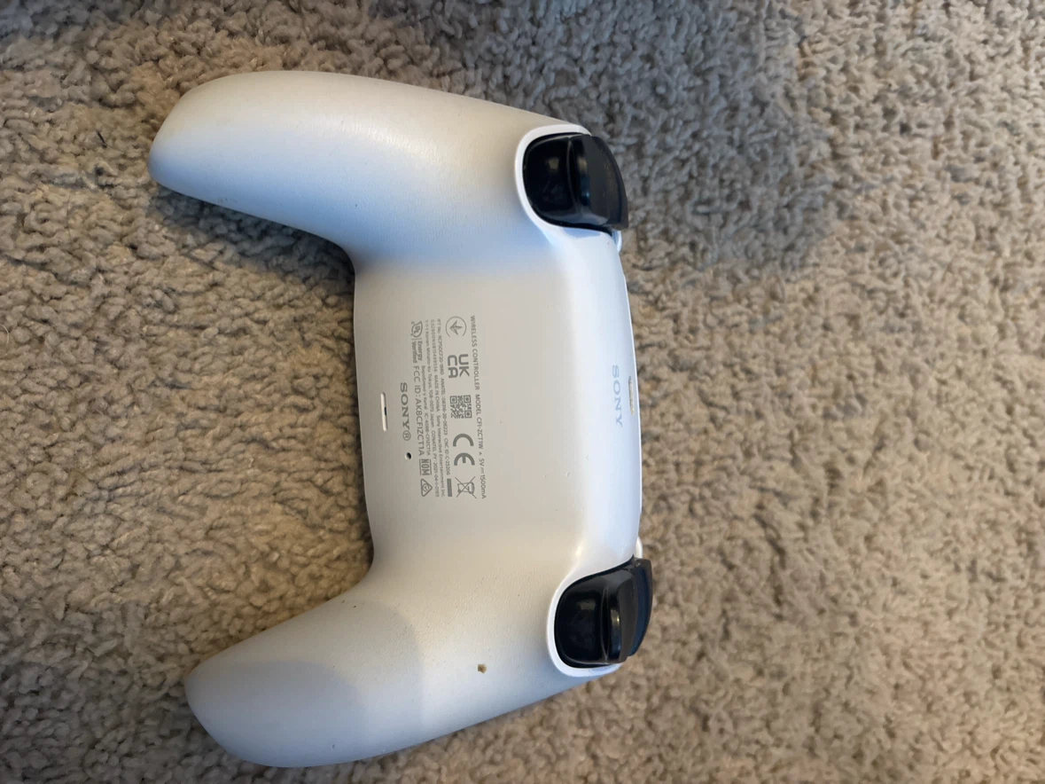 Sony PlayStation 5 DualSense Wireless Controller - photo 2