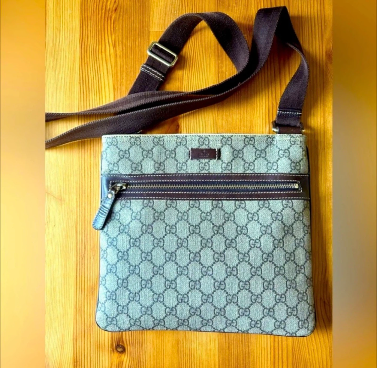 💯 Authentic Gucci Crossbody Bag - photo 2