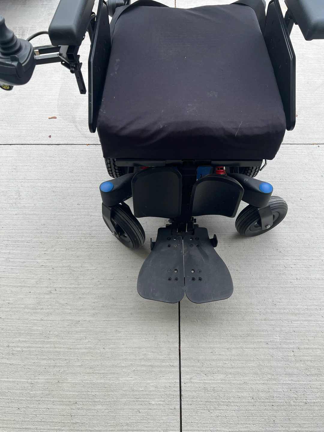 Quickie Q300 M Mini Power Wheelchair - photo 5