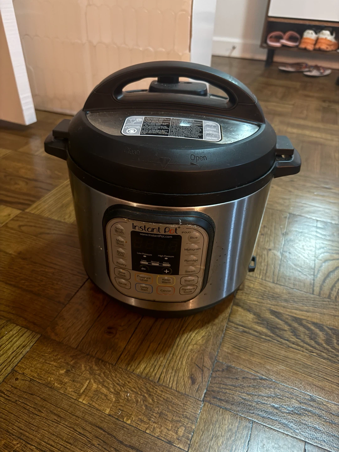 Instant Pot Duo 6 quart Pressure Cooker