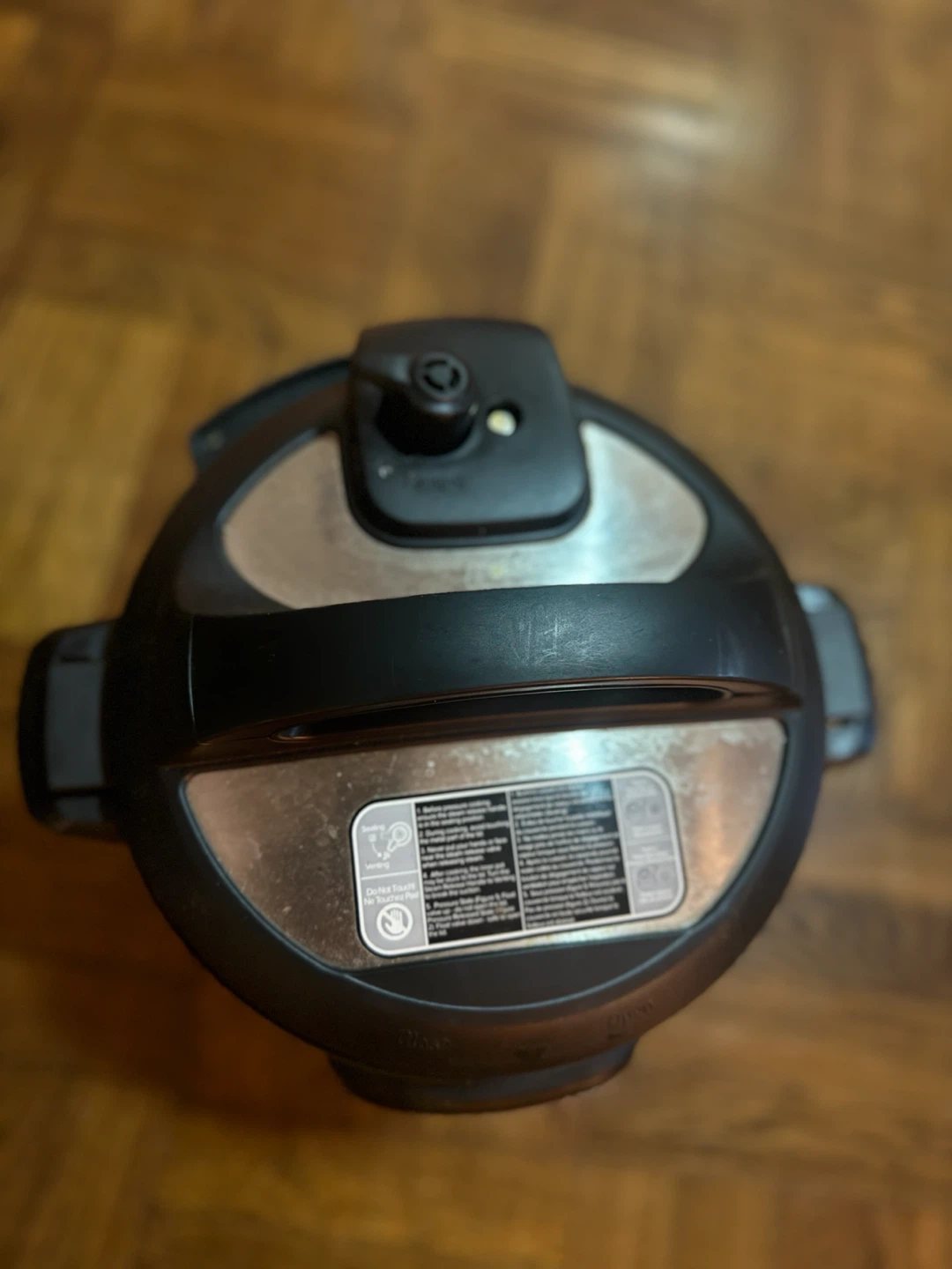 Instant Pot Duo 6 quart Pressure Cooker - photo 3