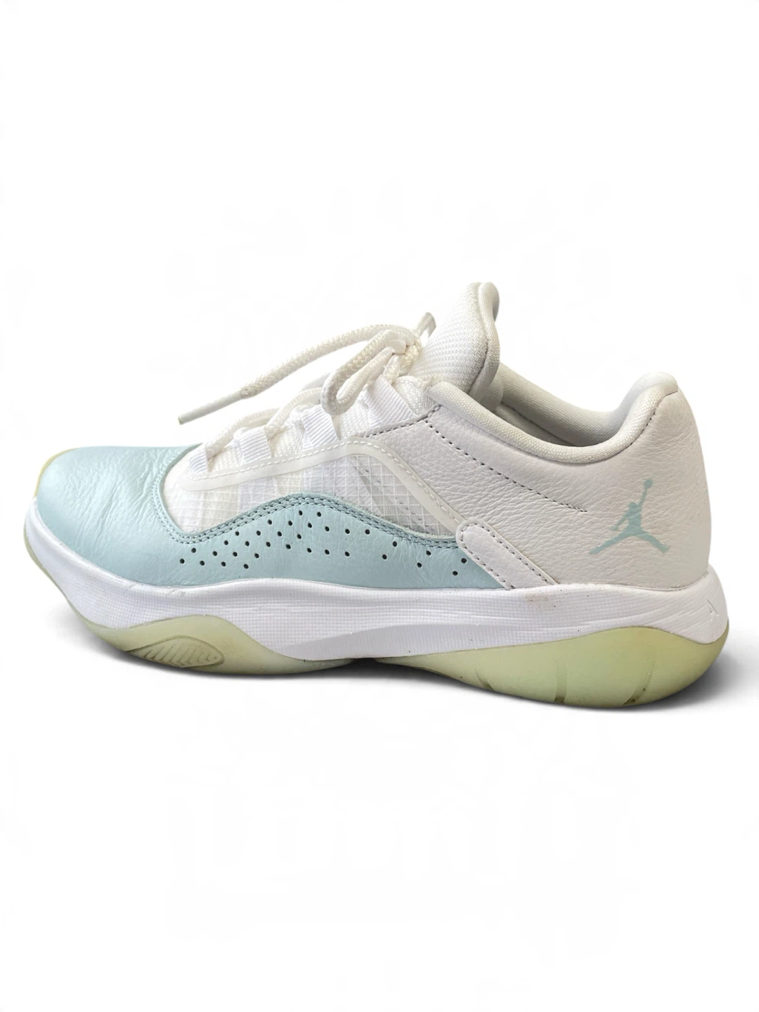 WMN Air Jordan 11 CMFR Low Igloo/ Glacier Blue White