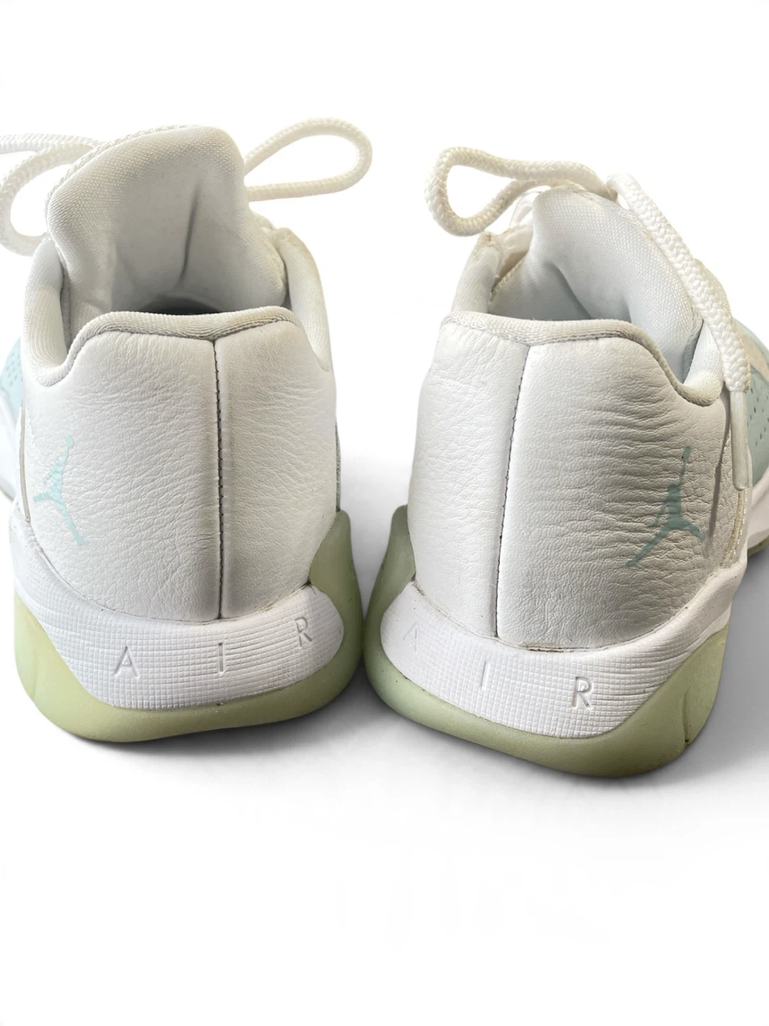 WMN Air Jordan 11 CMFR Low Igloo/ Glacier Blue White - photo 5