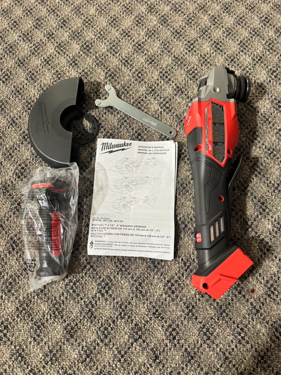 Milwaukee M18 FUEL Braking Grinder - photo 2