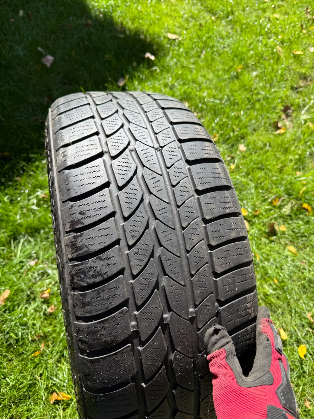 4 x 255/55R18 BMW X5 winter Tire