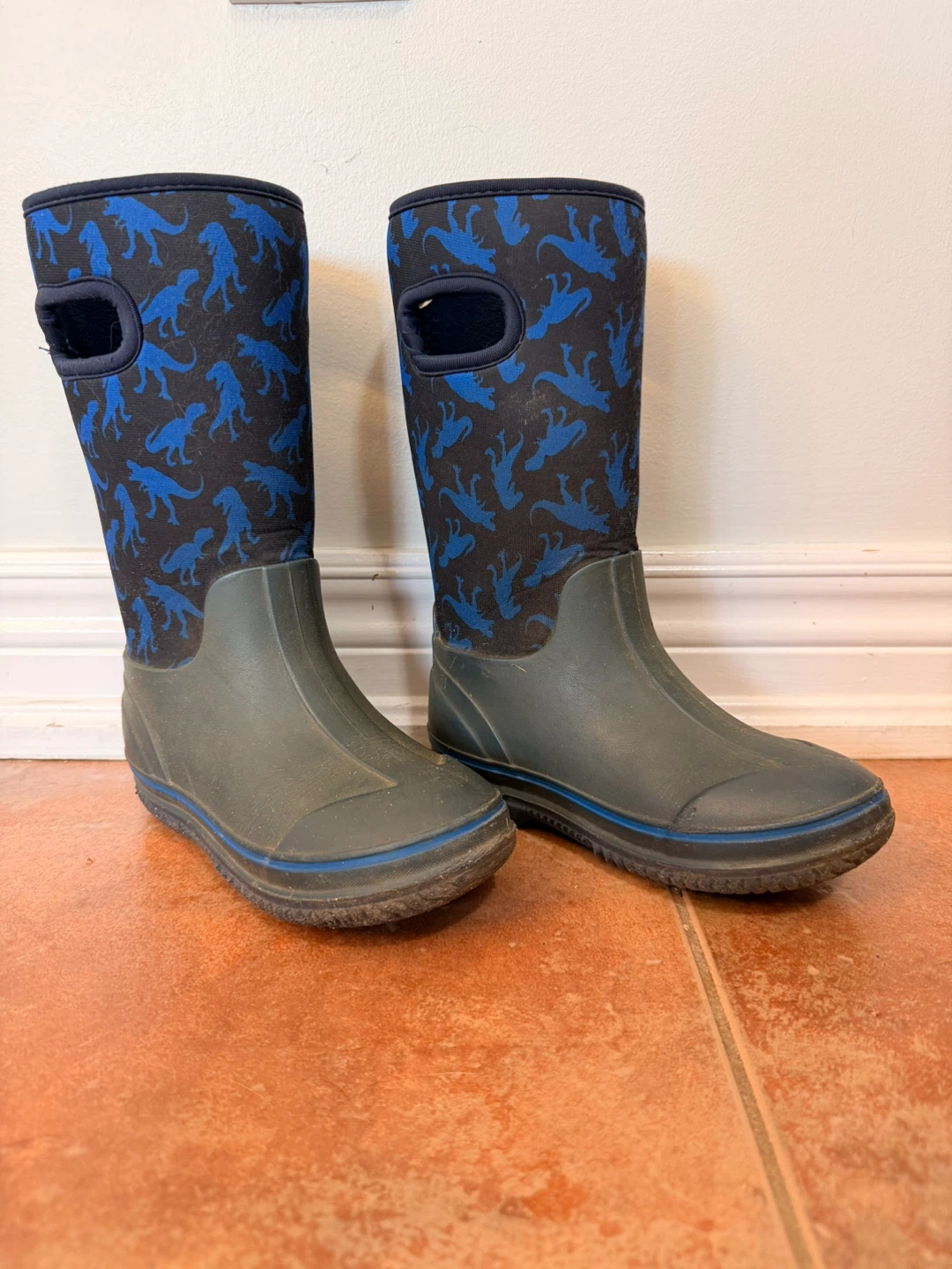 Boys Rain Boots (size 11) - photo 2