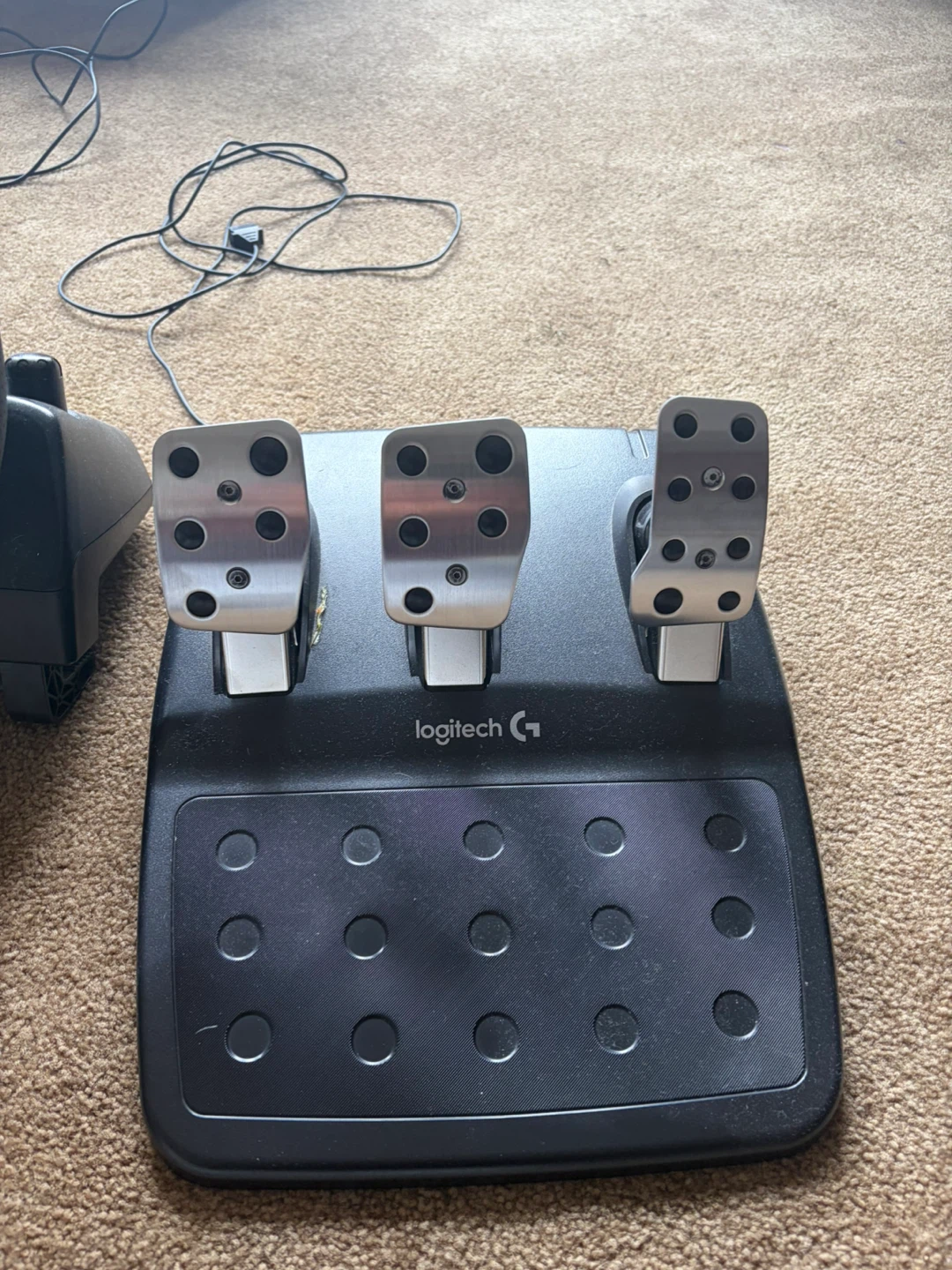 Logitech G29 Driving Force Racing Wheel and Pedals - photo 3