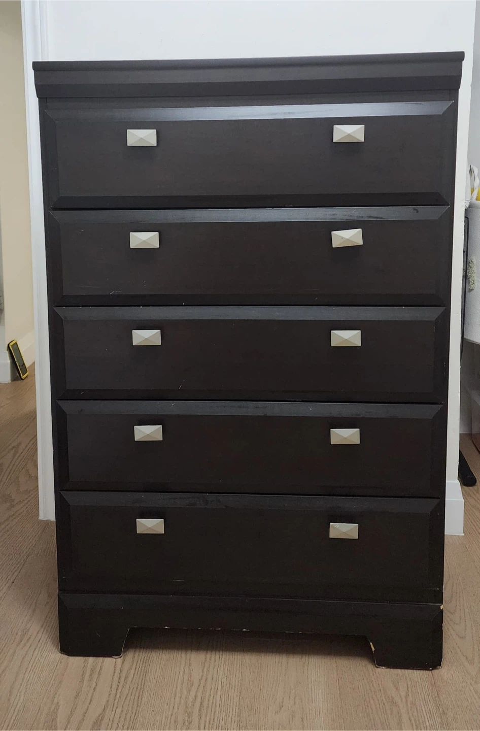 Black 5-Drawer Dresser