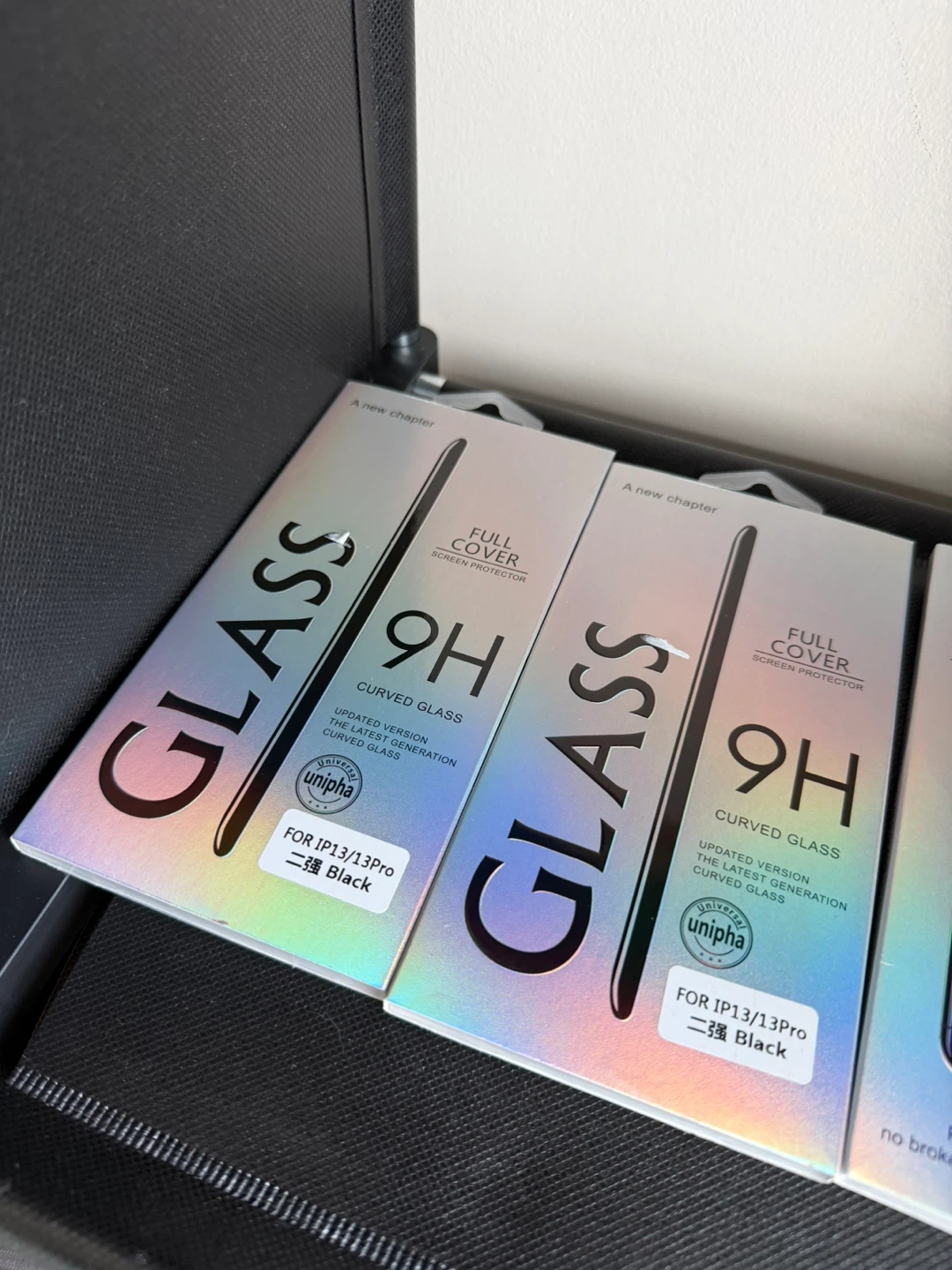 iPhone 13/13 Pro Screen Protectors and Case - photo 3