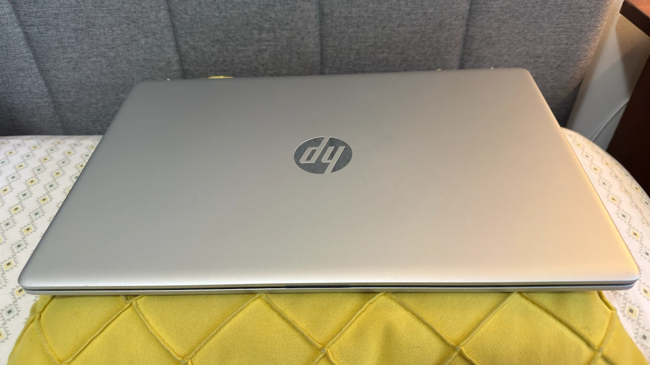 HP 17.3” Laptop with Intel Core i5 - photo 3