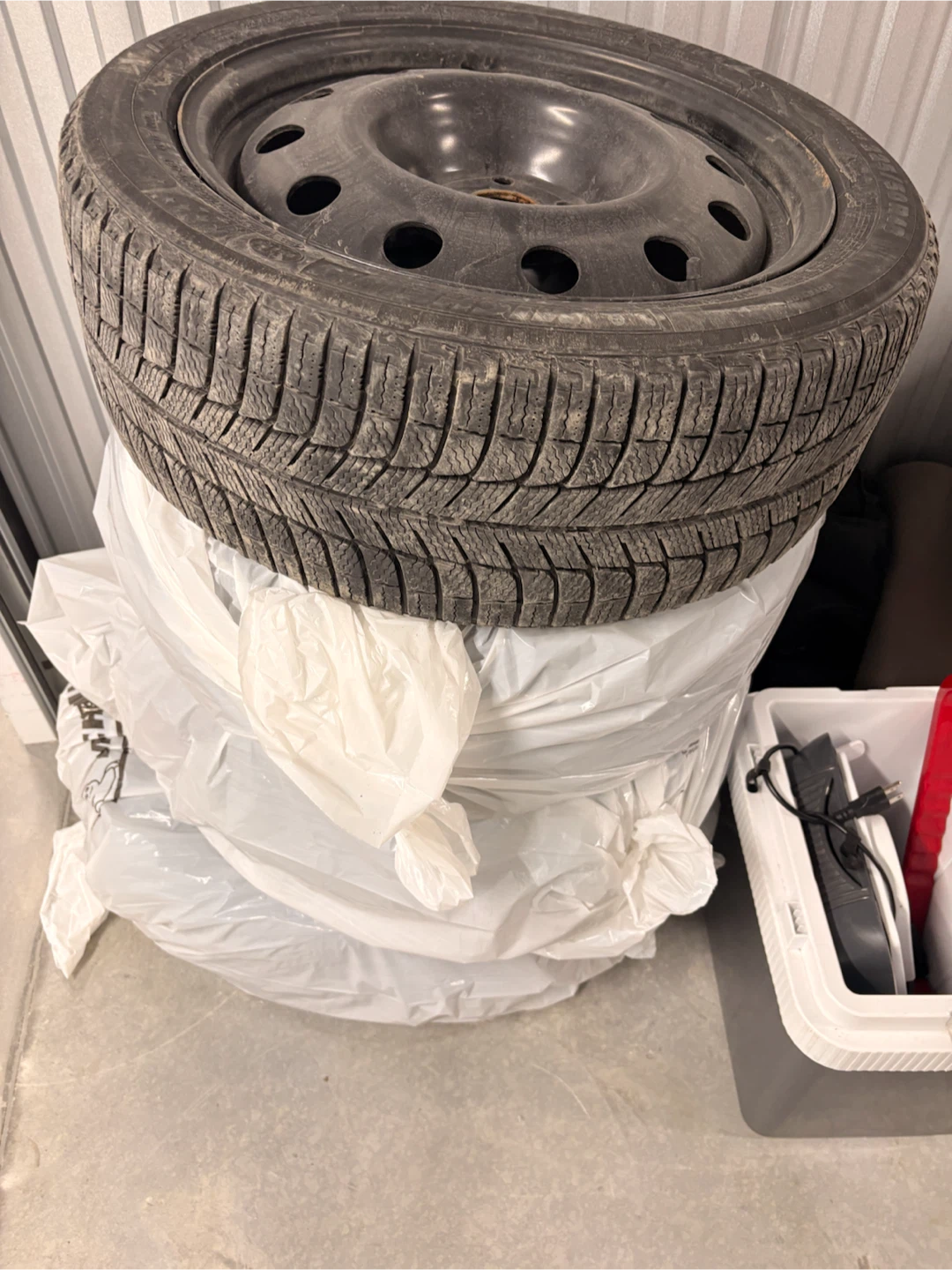 4 Free 18 inch steel Rims with tires