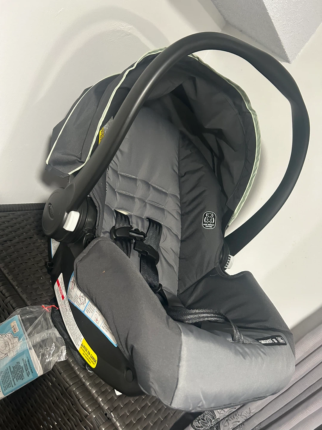 Graco Stroller and SnugRide 30 Infant Car Seat - photo 4