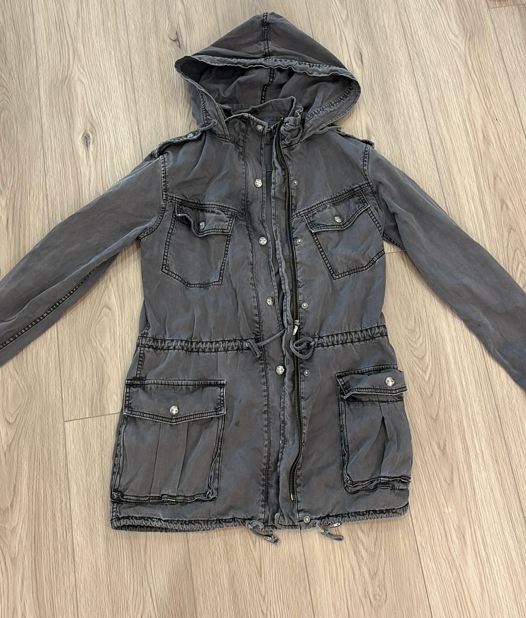 Aritzia Talula grey spring / fall hooded jacket - photo 2
