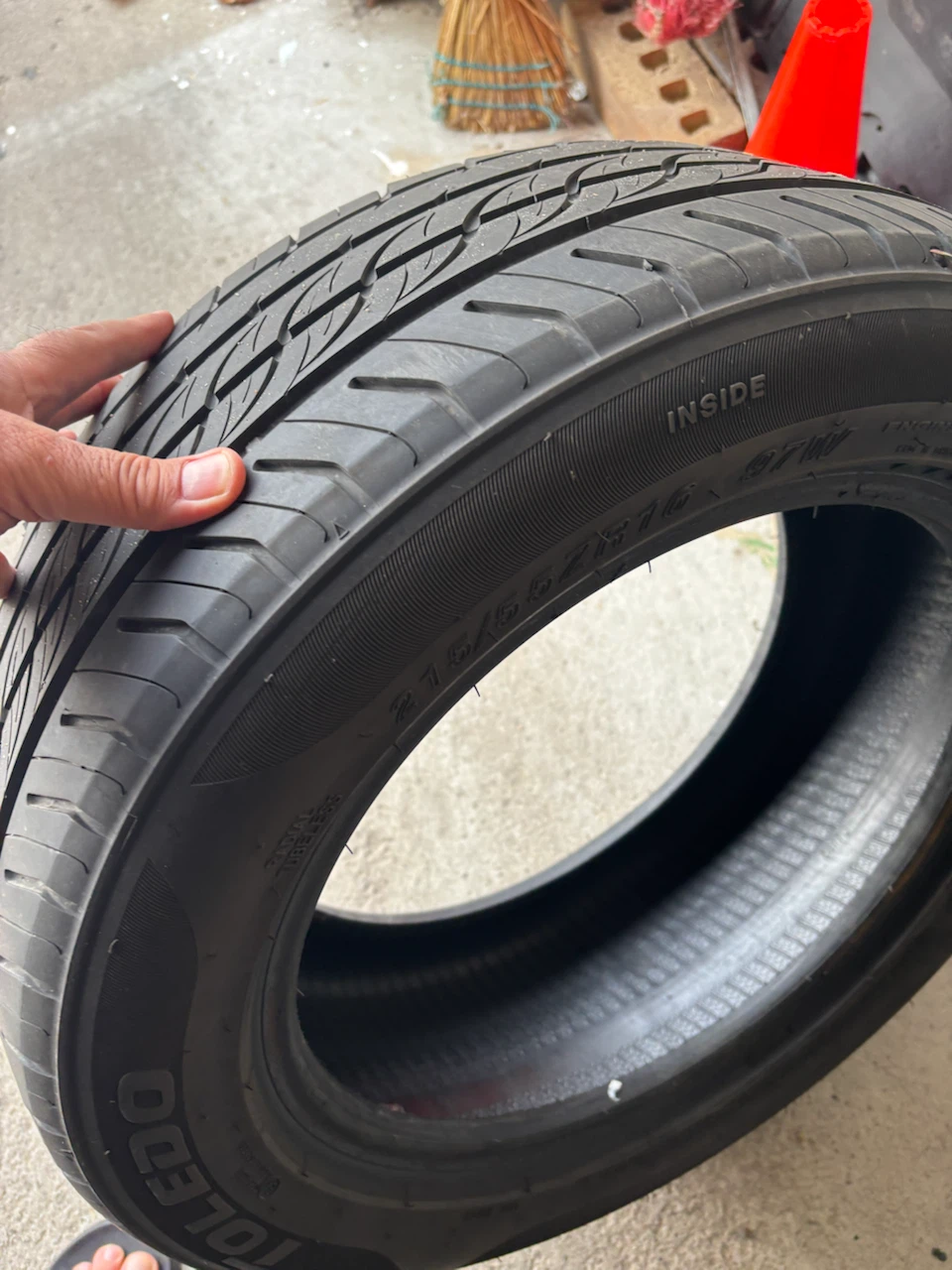 Toledo TL1000 Tire 215/55ZR16 - photo 2