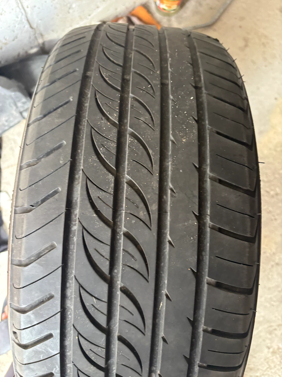 Toledo TL1000 Tire 215/55ZR16 - photo 3