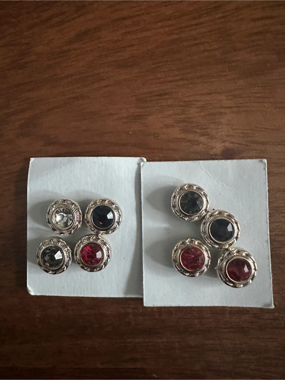 Small Magnet Back Brooch Pins - New