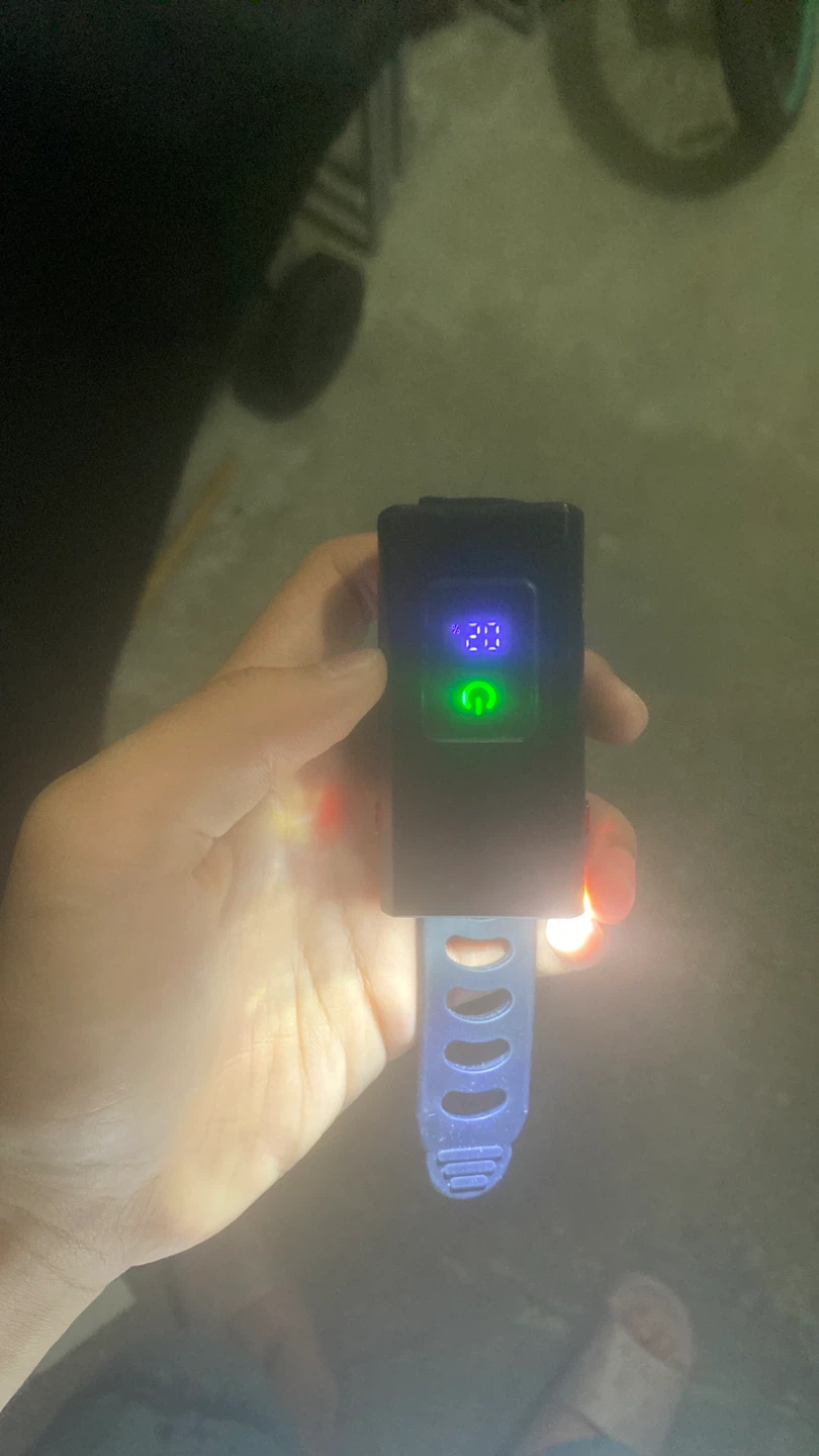 Bike light semi aerodynamic