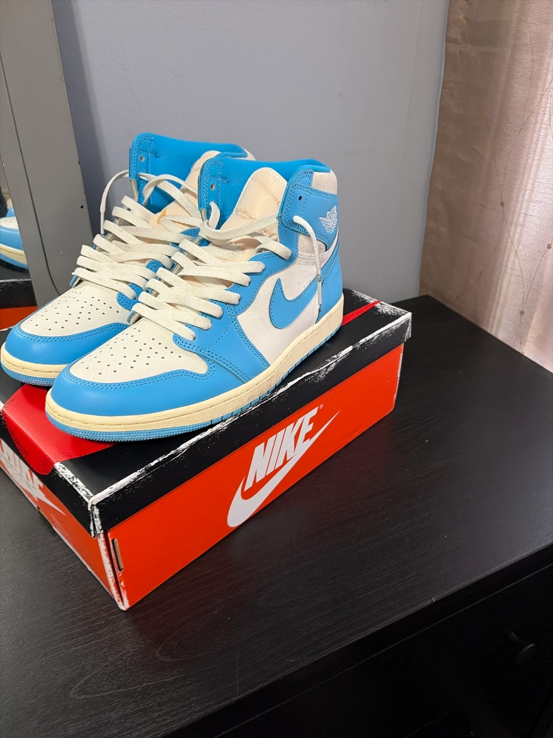 Nike Air Jordan 1 Retro High OG University Blue, Size 11 - photo 3