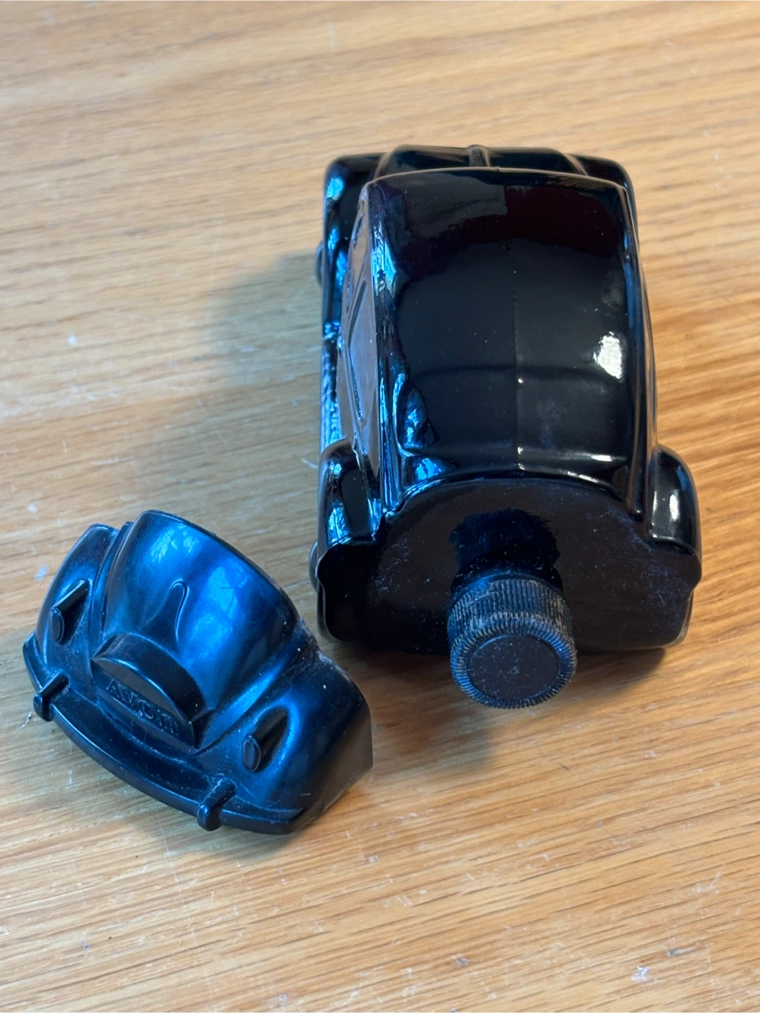 Vintage Avon Black Glass VW Bug Car Decanter - photo 5