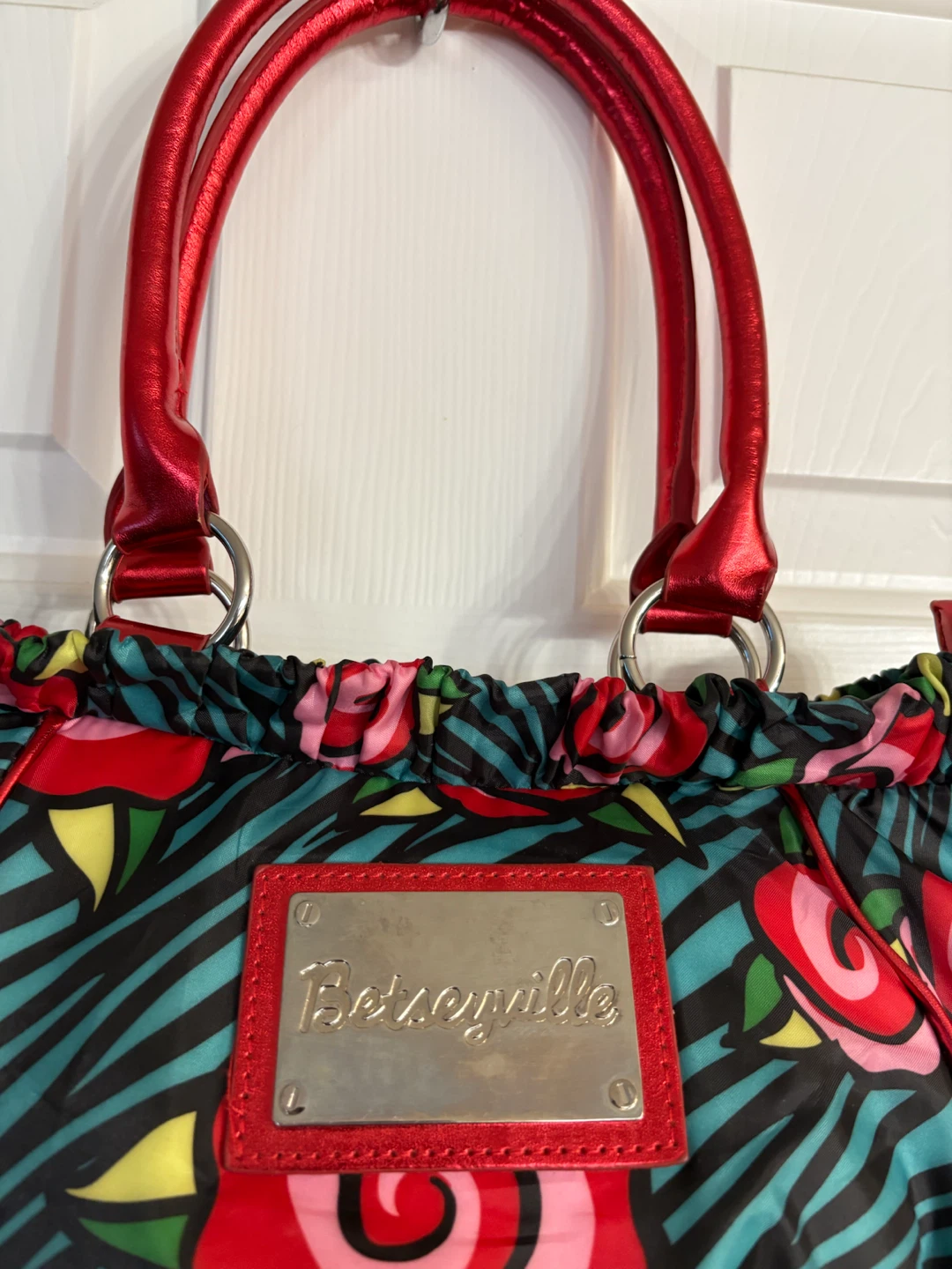 Betseyville by Betsey Johnson Shoulder Handbag - photo 2