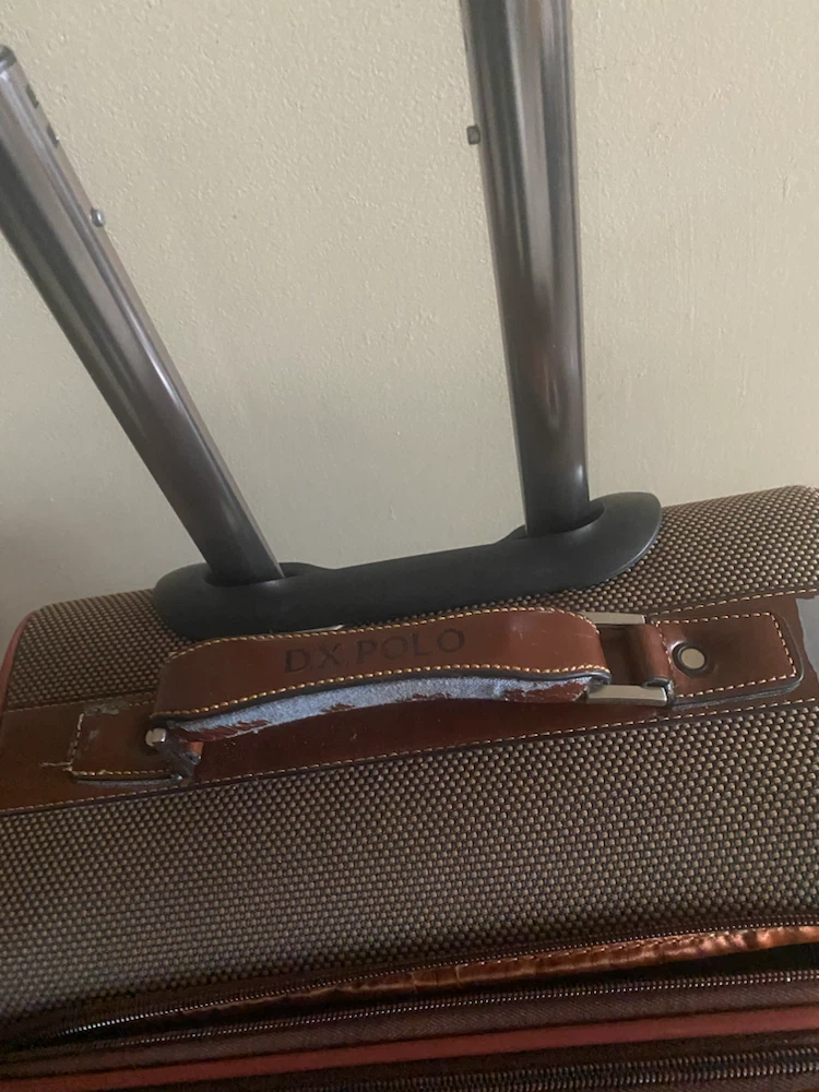 D.X. Polo rolling carry-on suitcase - photo 4