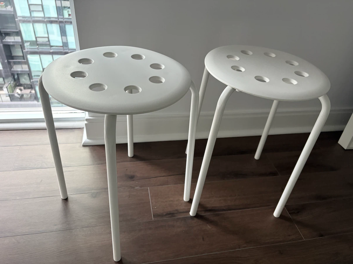 2x IKEA Marius stools - photo 2