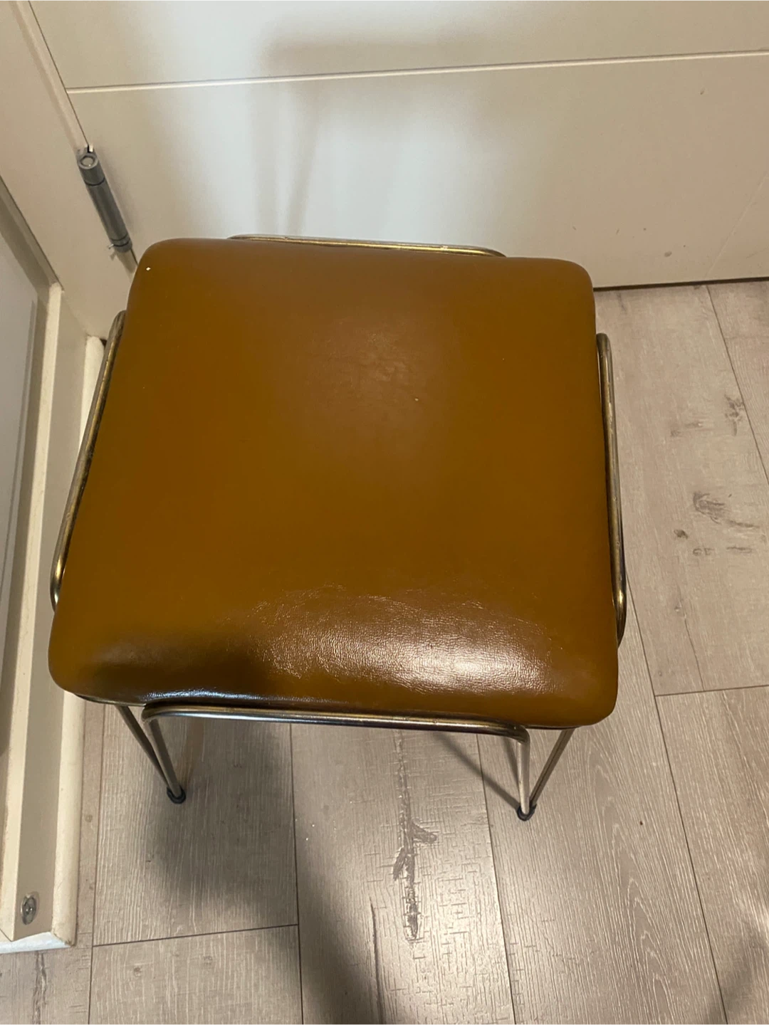 Vintage style brown vinyl stool - photo 2