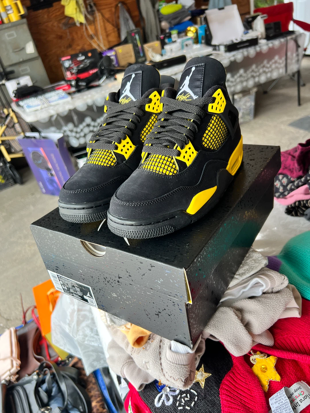 Air Jordan 4 Retro Black/Tour Yellow - photo 2