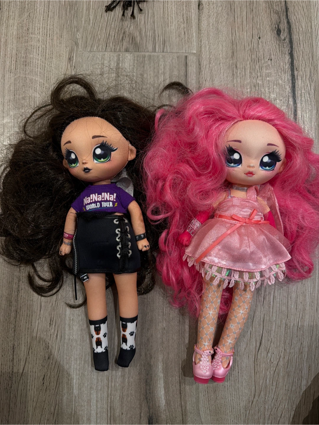 Two Na! Na! Na! Surprise Dolls