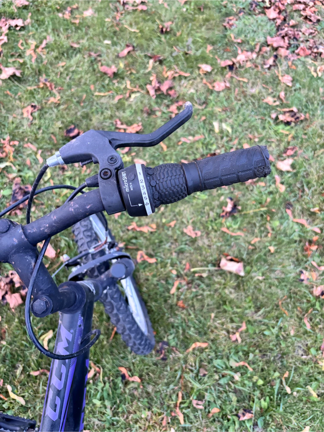 CCM Ruckus 20-inch Kids Mountain Bike - photo 4