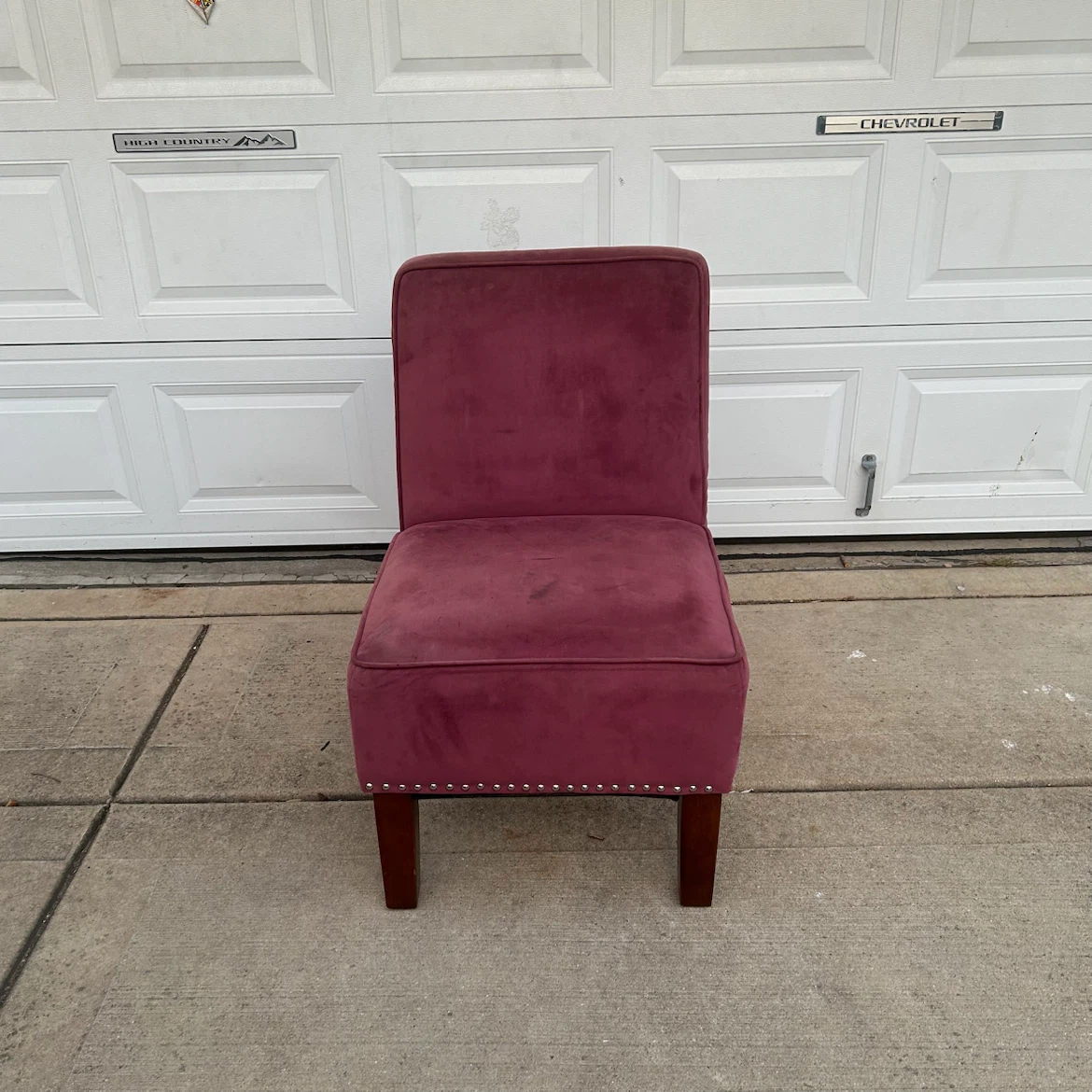 Upholstered Accent Chair with Nailhead Trim – Wooden Legs
