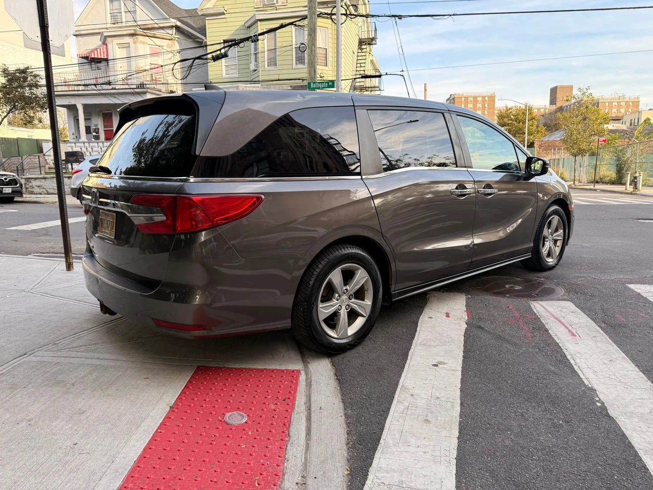 Car - photo 3