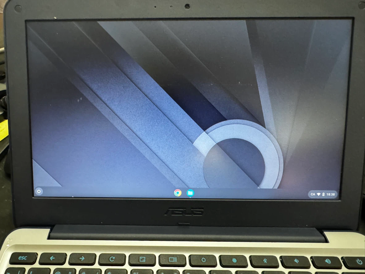 ASUS Chromebook - photo 2