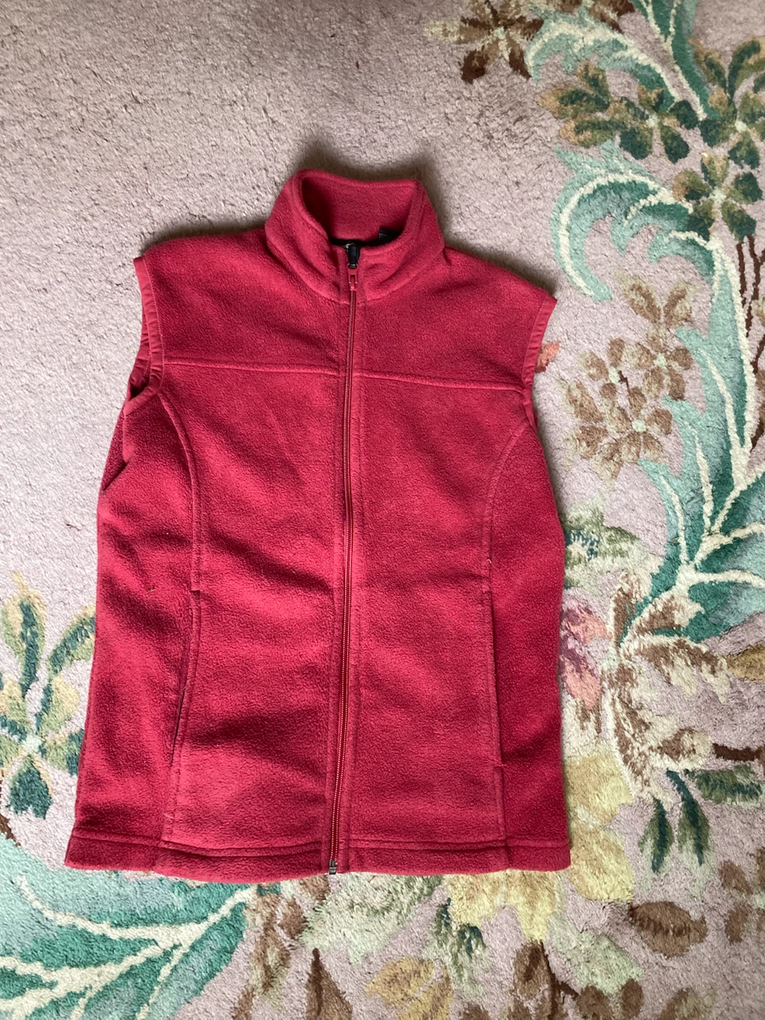 White Sierra Coral Fleece Vest S