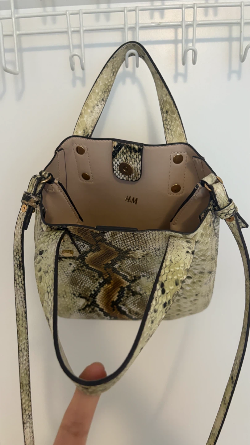 H&M Snakeskin Print Mini Tote Bag - photo 2