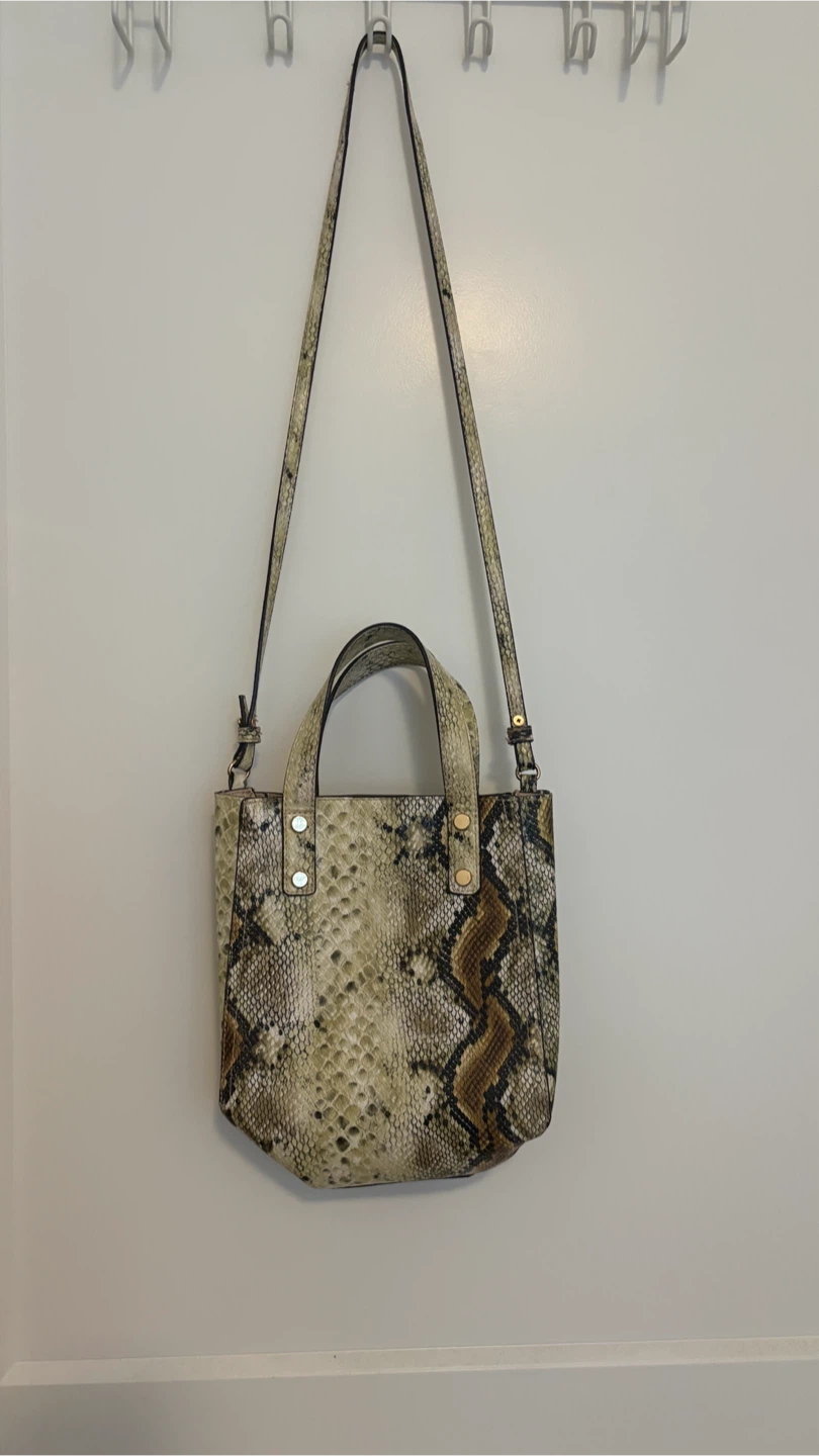 H&M Snakeskin Print Mini Tote Bag - photo 3
