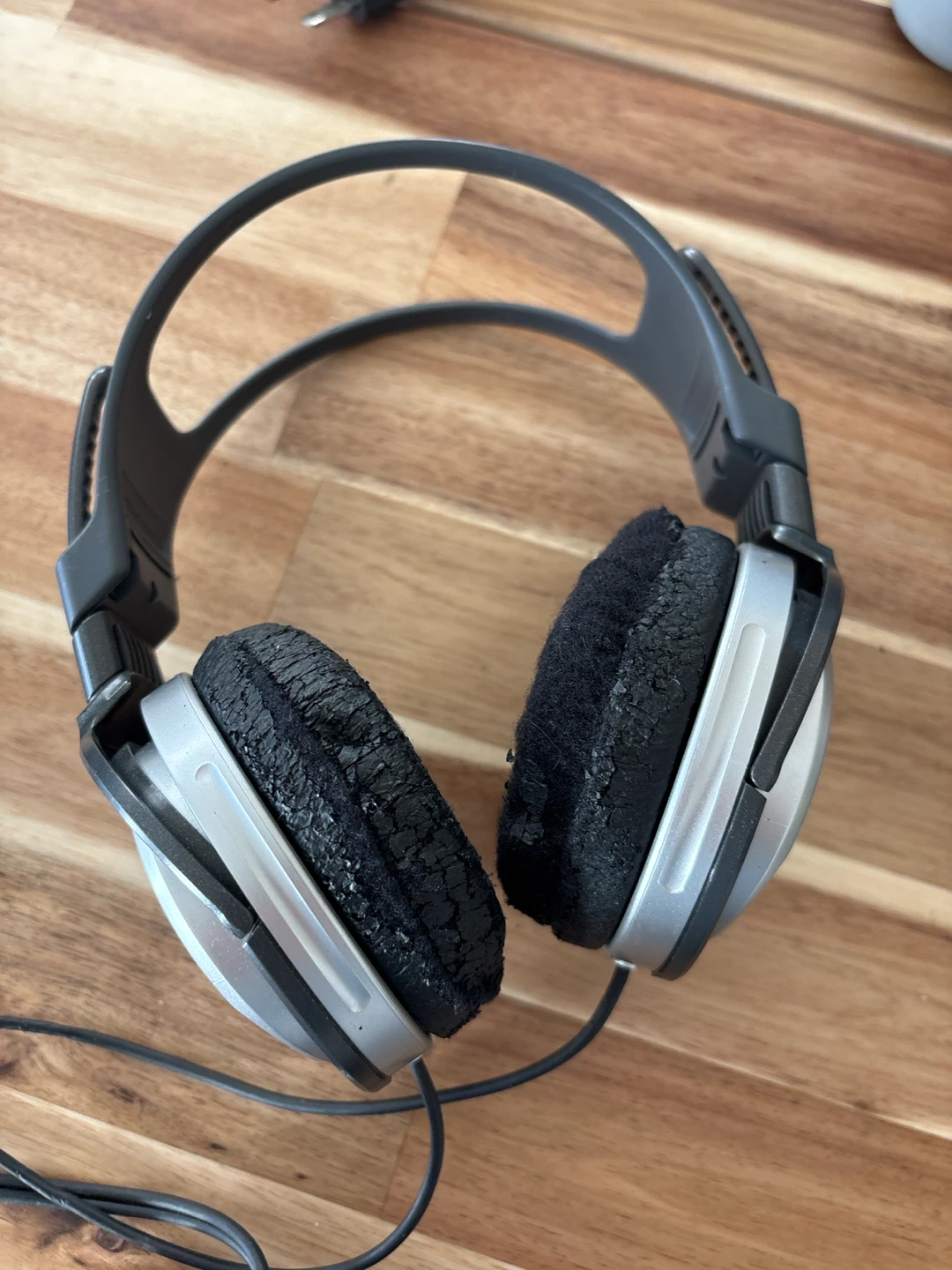 Sony MDR-XD100 Stereo Headphones - photo 2