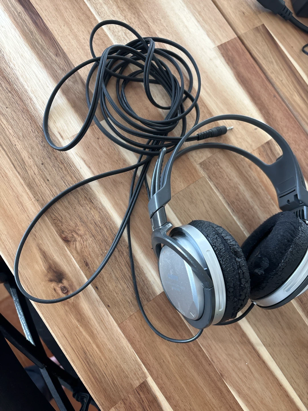 Sony MDR-XD100 Stereo Headphones - photo 5