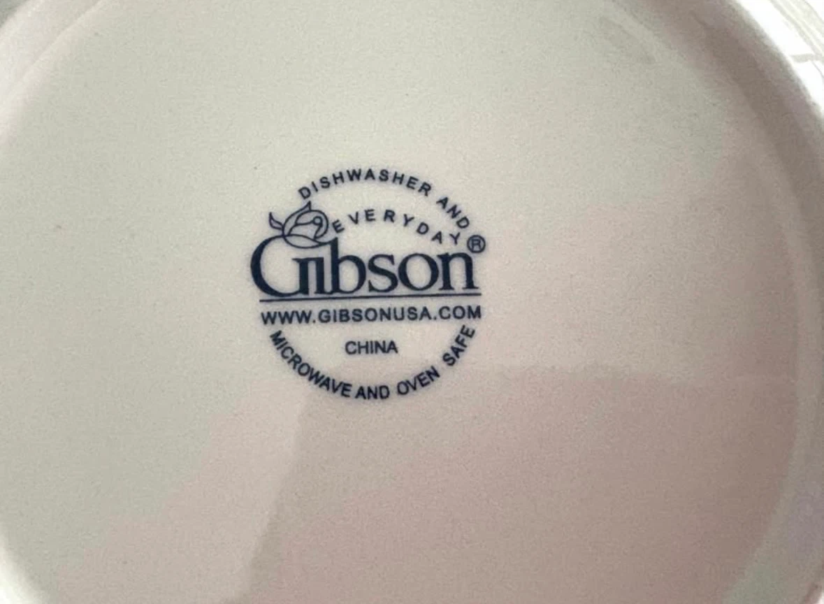 11 Assorted Christmas Holiday Plates - photo 3