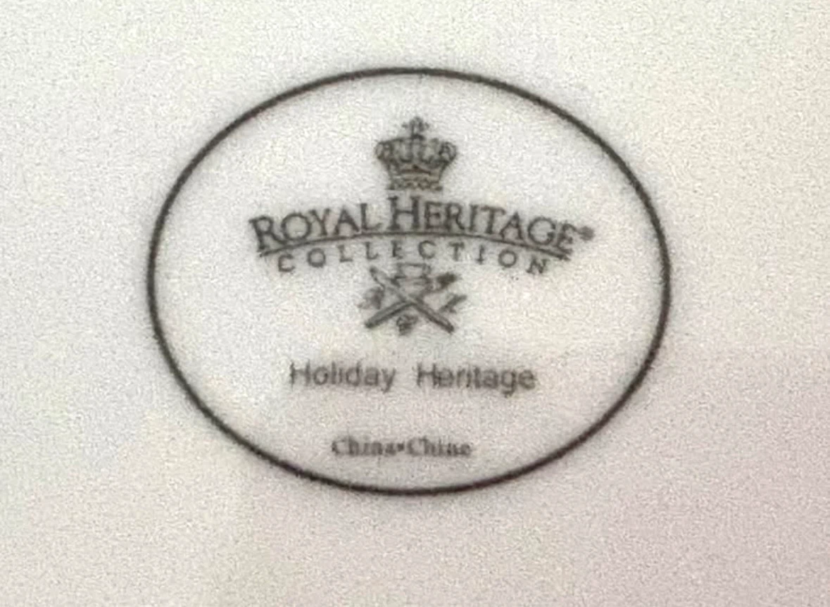 11 Assorted Christmas Holiday Plates - photo 5