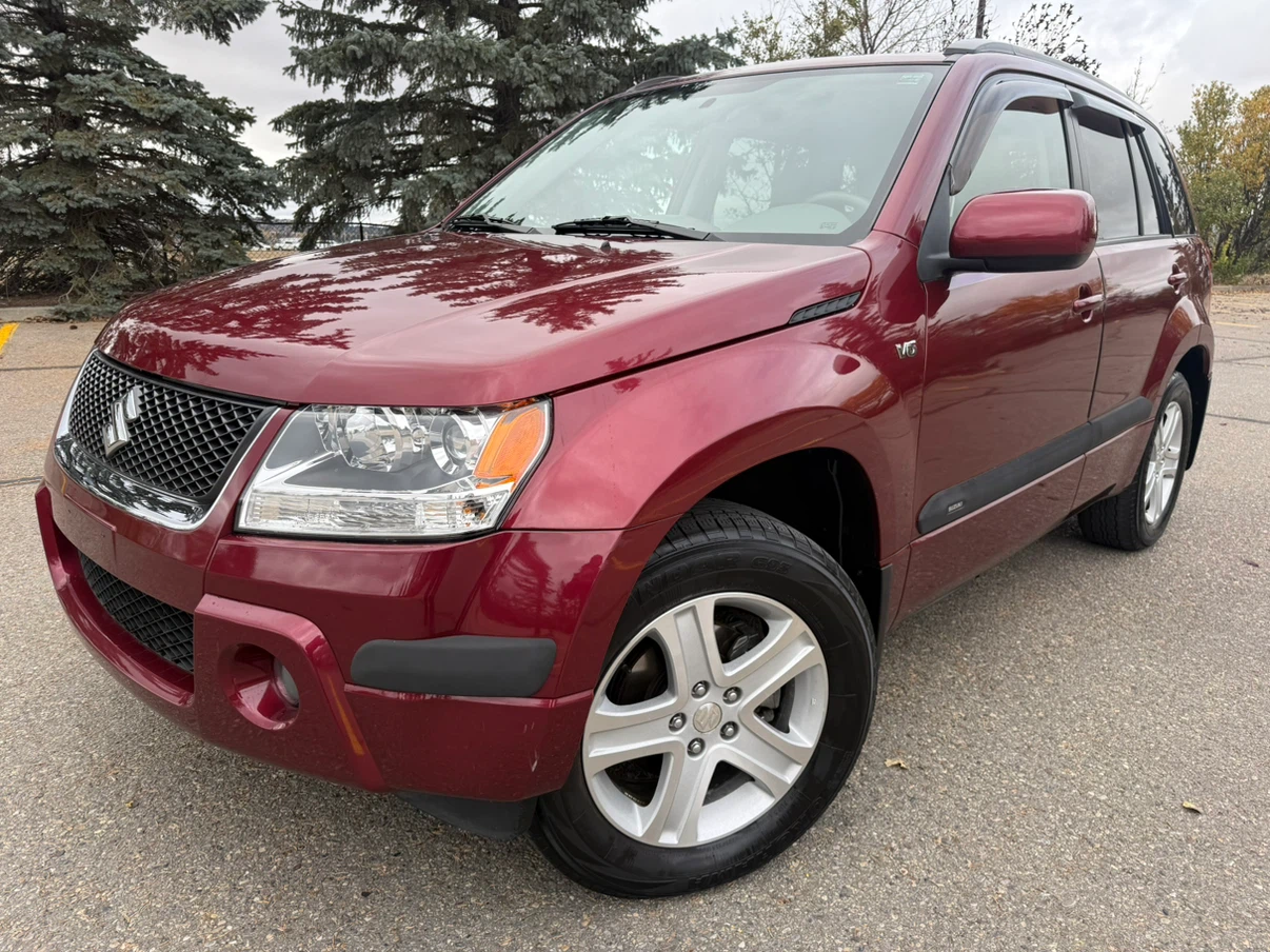 2008 Suzuki Grand Vitara Luxury V6 *42k* - photo 2