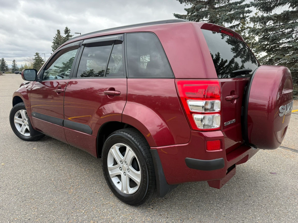 2008 Suzuki Grand Vitara Luxury V6 *42k* - photo 4