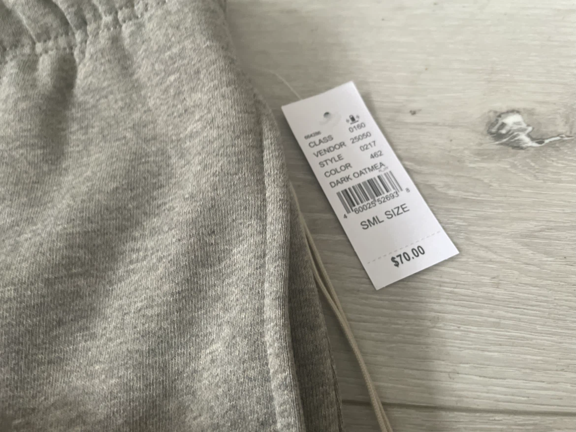 Essentials FOG Shorts Dark Oatmeal - photo 4