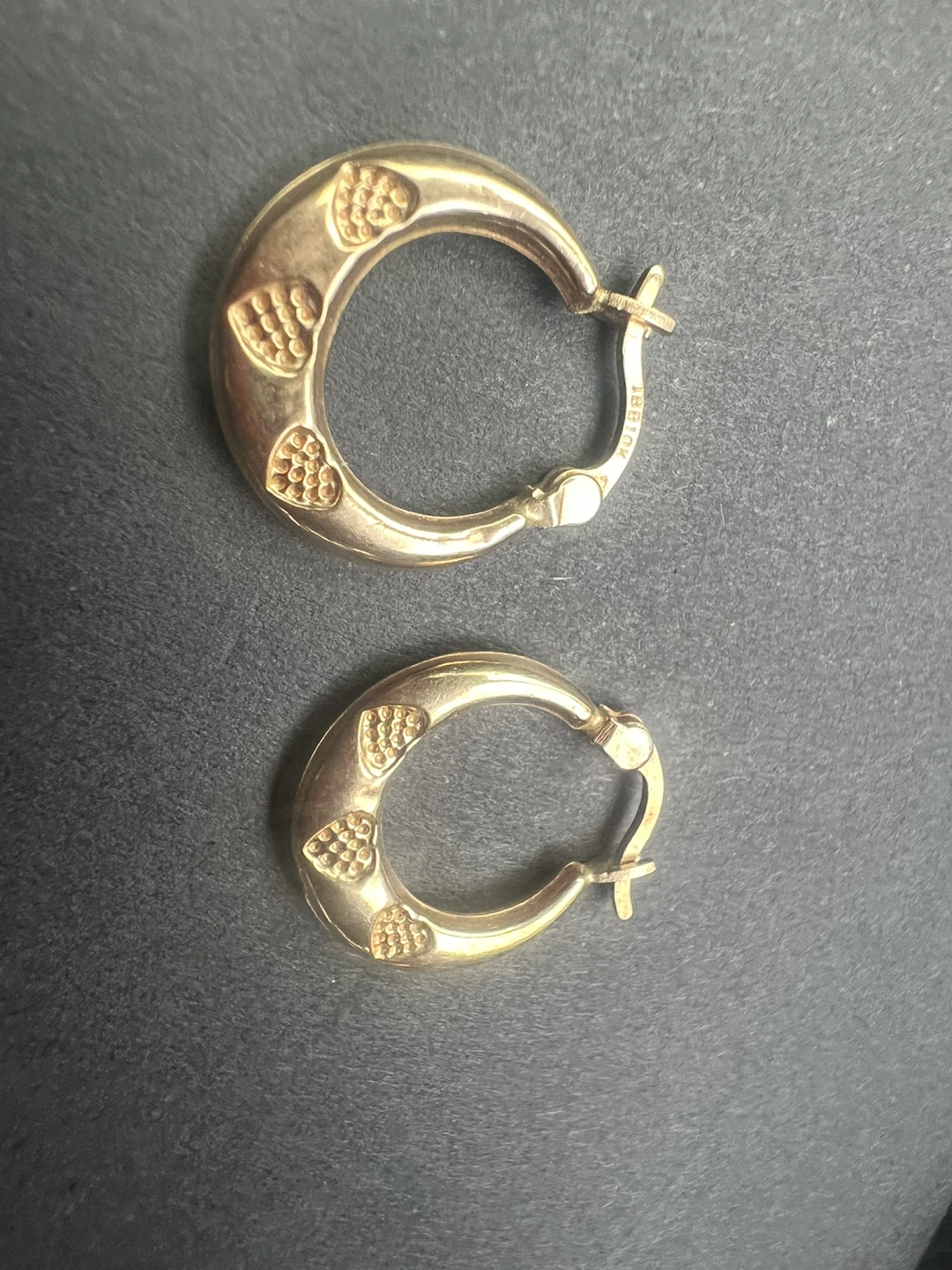 10K Gold Heart Hoop Earrings - photo 2